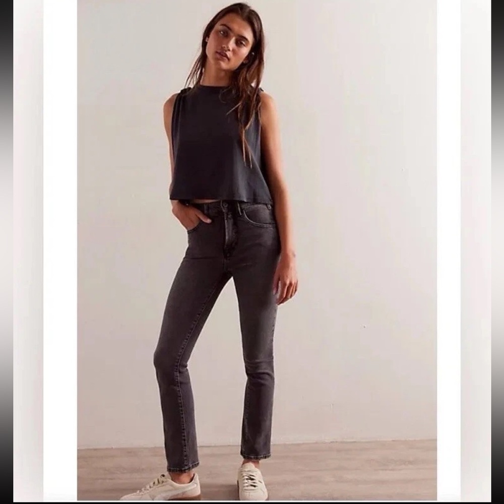 NWOT free people mid rise crop boot faded black denim jeans size 25